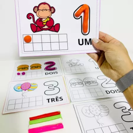 N├║meros com Massinha